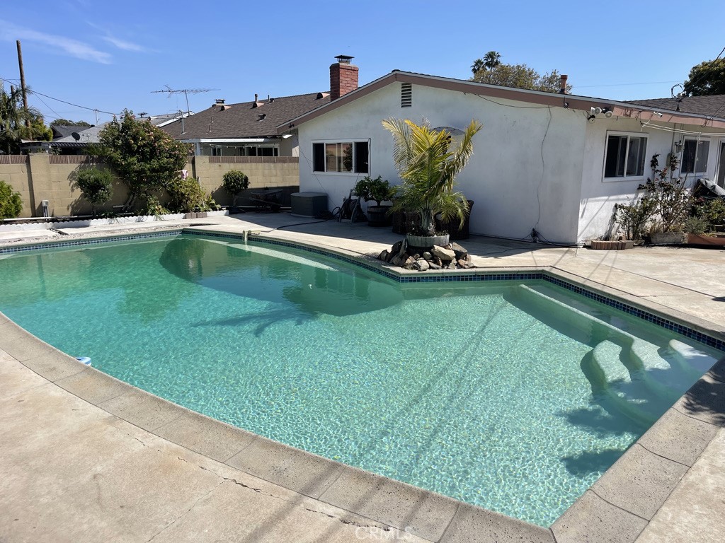 6531 Alexandria Drive