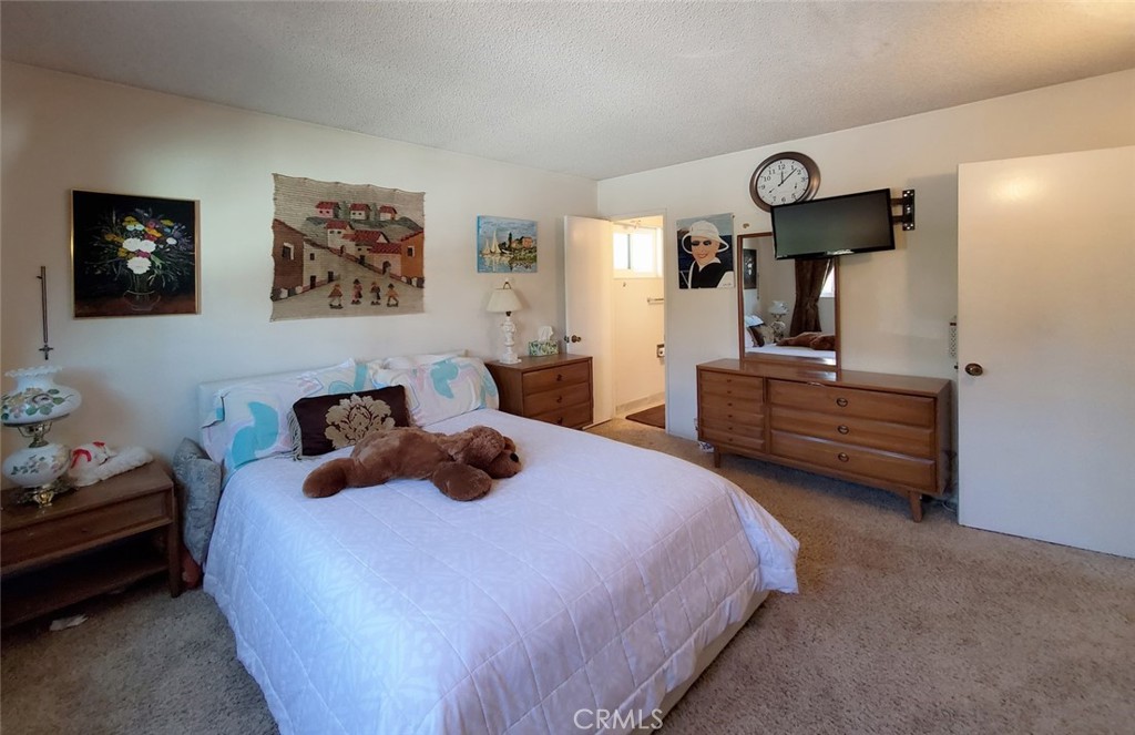 6531 Alexandria Drive