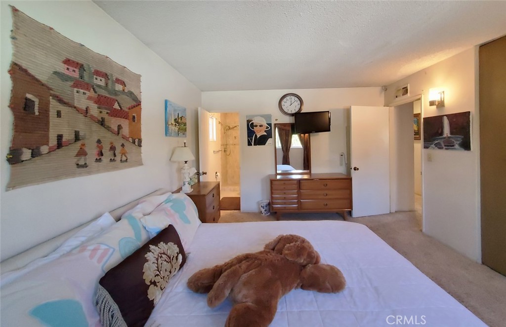 6531 Alexandria Drive