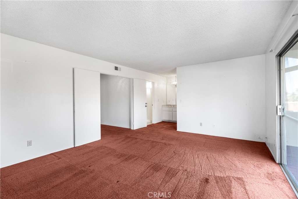 6662 Hamilton Street