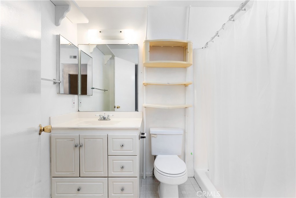 6662 Hamilton Street