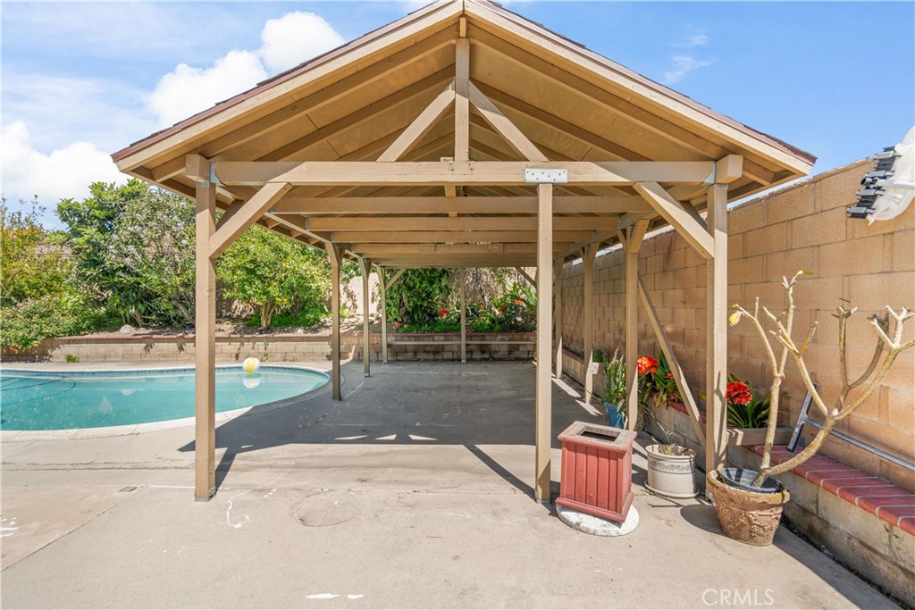 6662 Hamilton Street