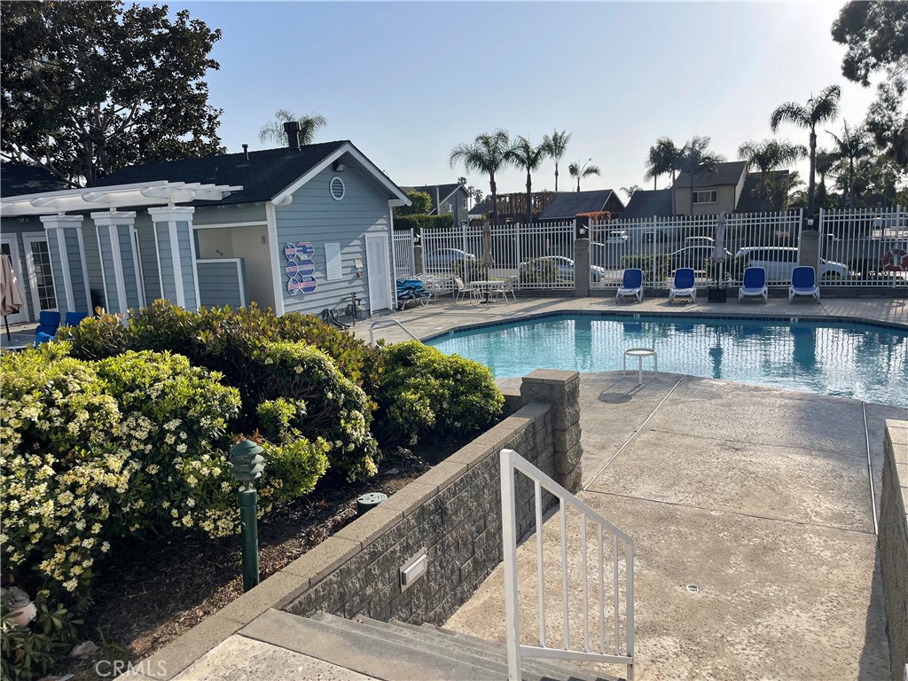 16960 Algonquin Street I-204