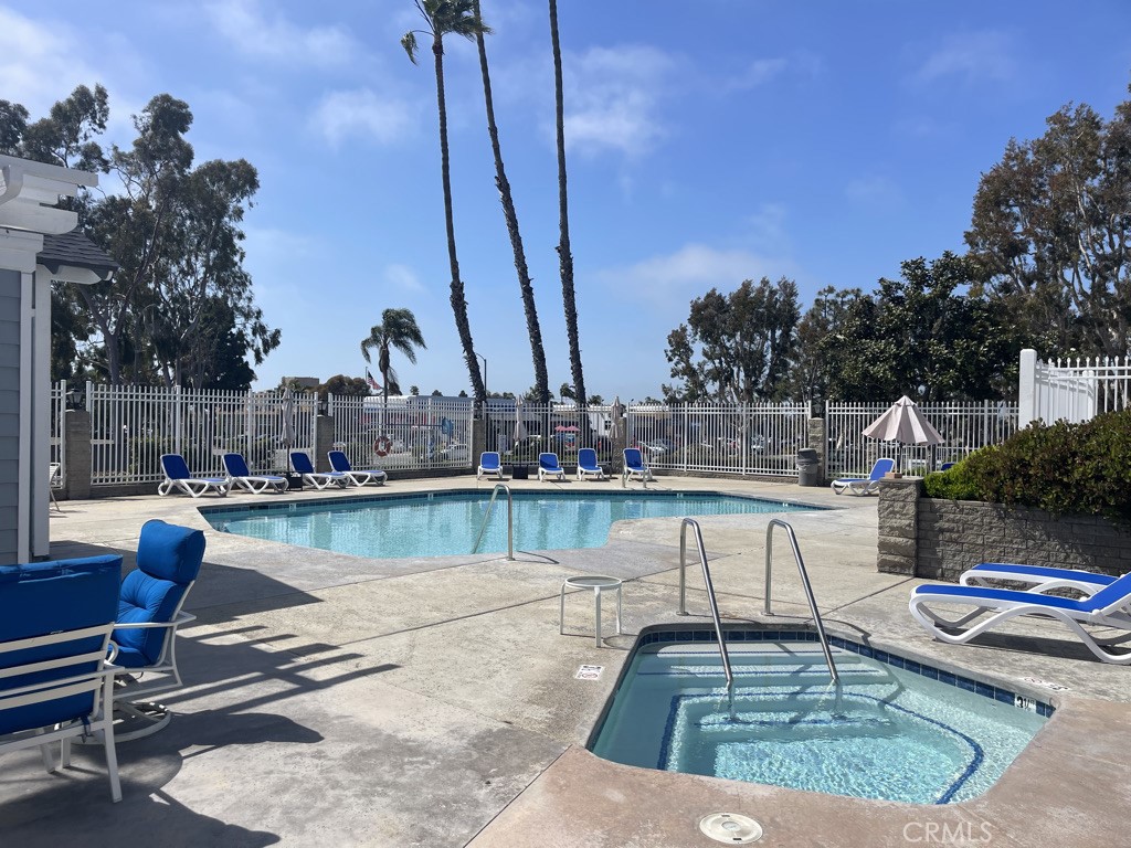 16960 Algonquin Street I-204