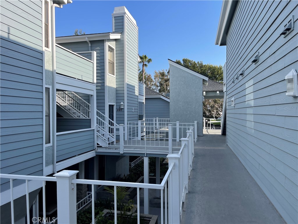 16960 Algonquin Street I-204