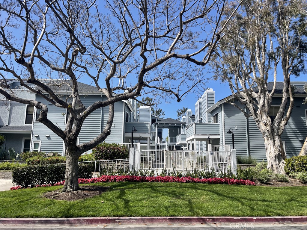 16960 Algonquin Street I-204