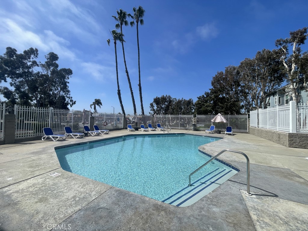 16960 Algonquin Street I-204