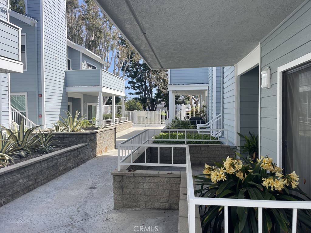 16960 Algonquin Street I-204