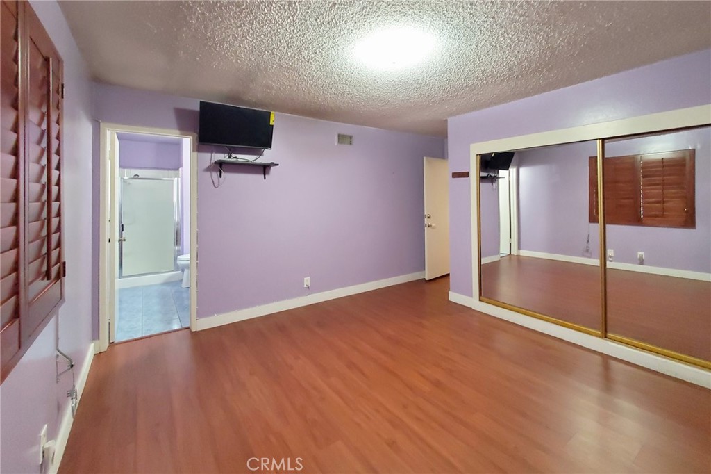 528 E Bradenhall Drive