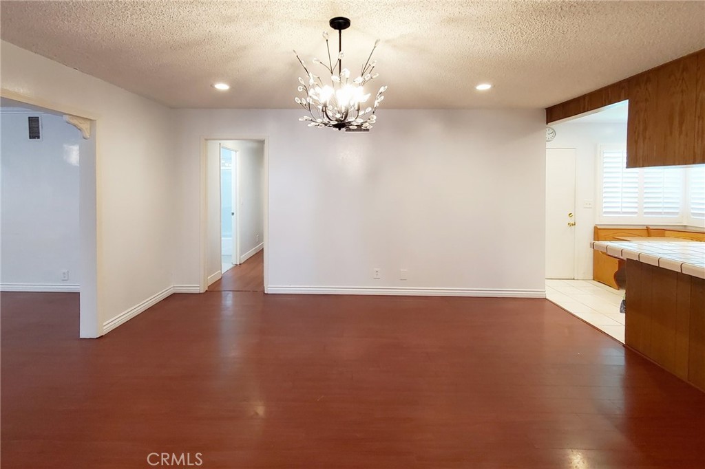 528 E Bradenhall Drive