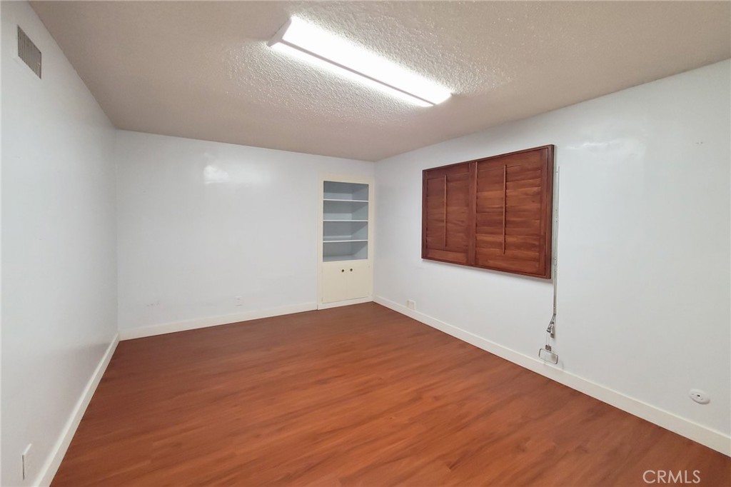 528 E Bradenhall Drive