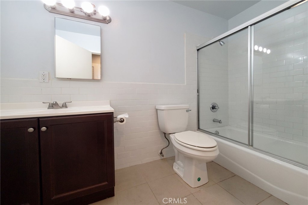 528 E Bradenhall Drive