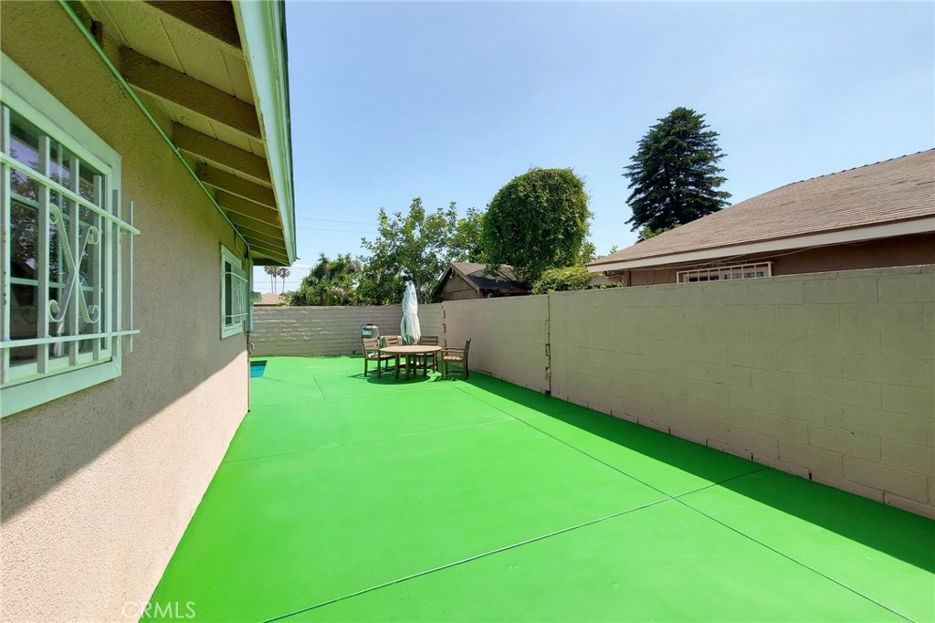 528 E Bradenhall Drive