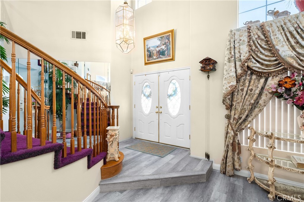 6587 Manzanita Court