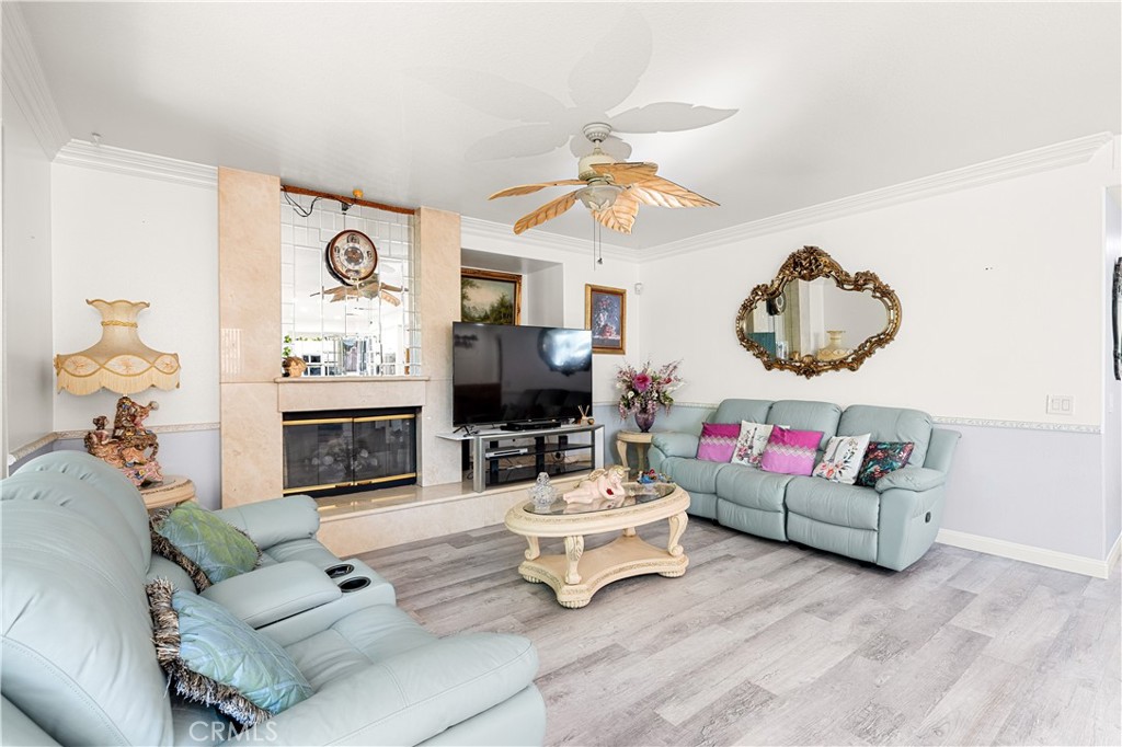 6587 Manzanita Court