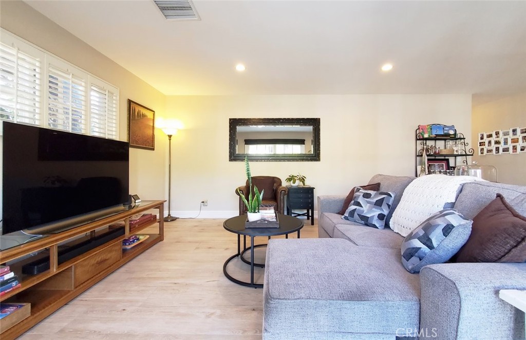 5041 Princeton Avenue