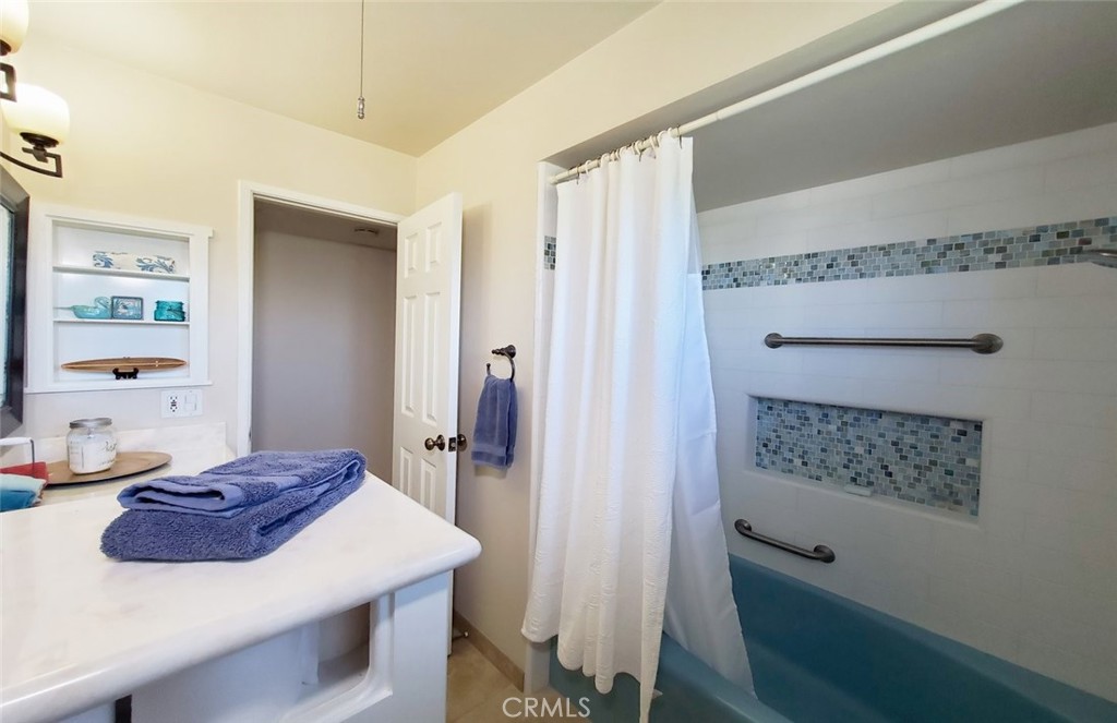 5041 Princeton Avenue