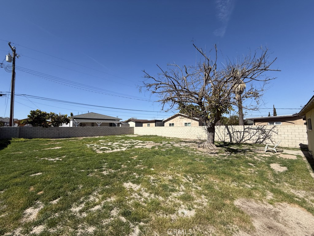 12821 Sungrove Street