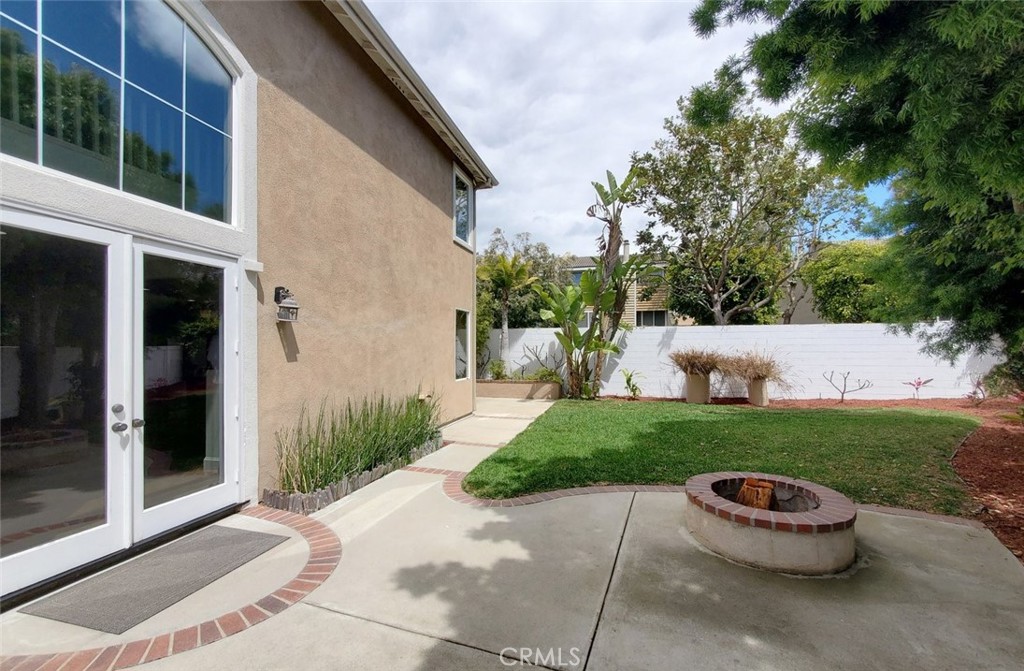 18672 Park Meadow Lane