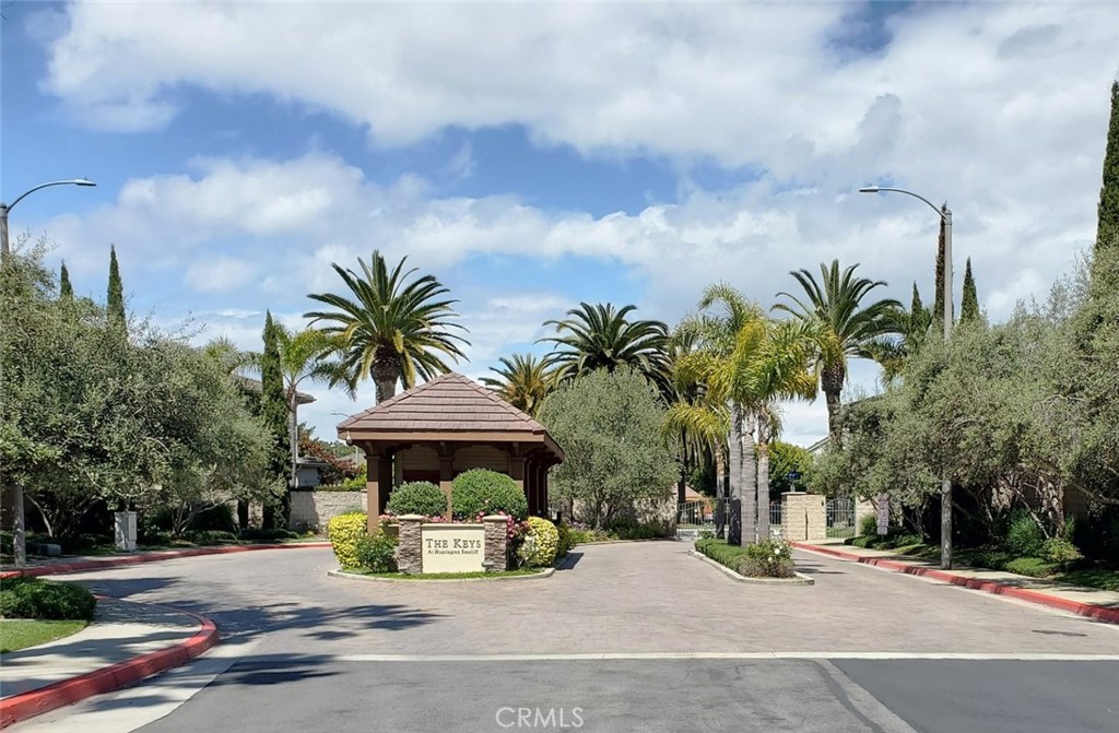 18672 Park Meadow Lane