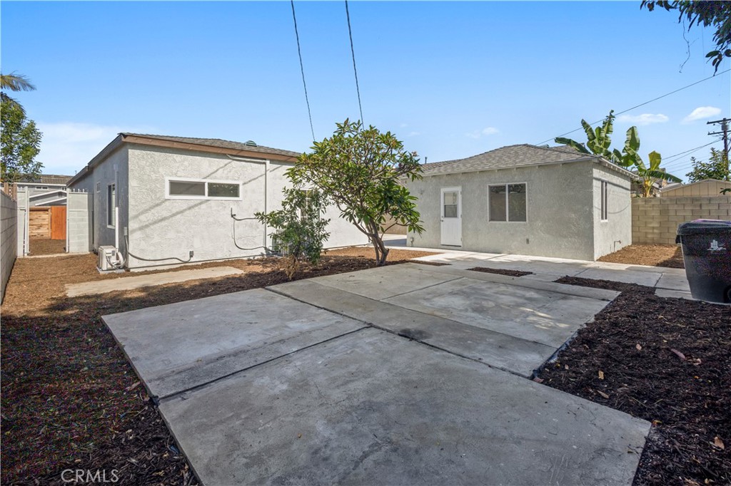 4251 Gundry Avenue