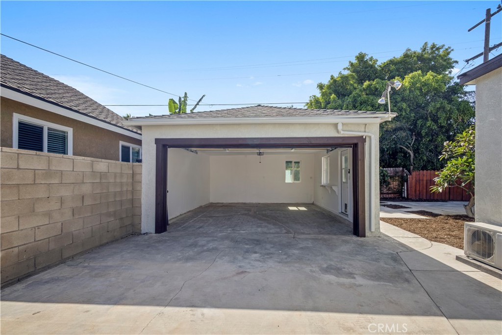 4251 Gundry Avenue
