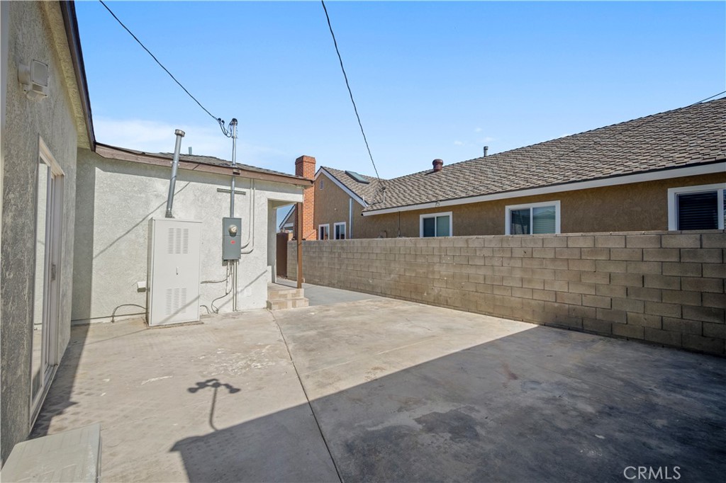 4251 Gundry Avenue