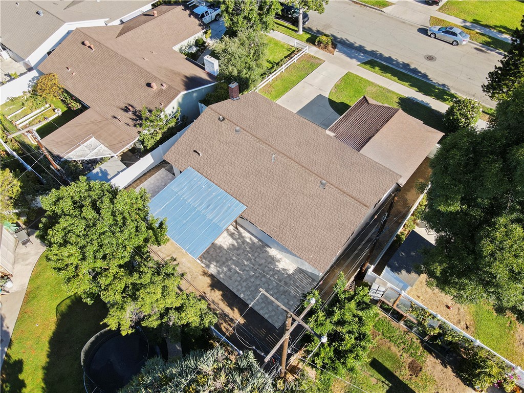 2246 E Locust Avenue