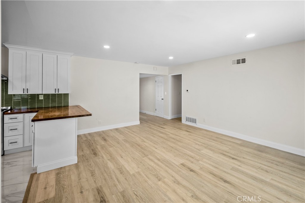 2246 E Locust Avenue