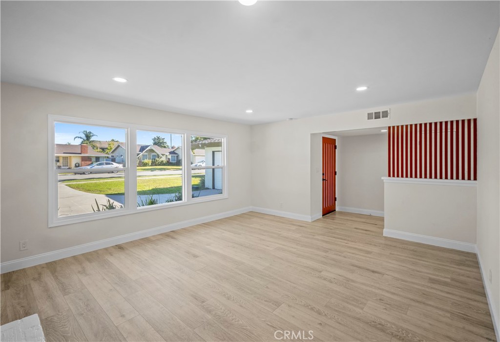 2246 E Locust Avenue