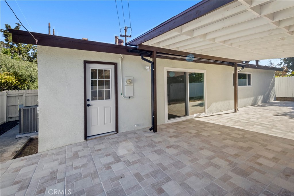 2246 E Locust Avenue