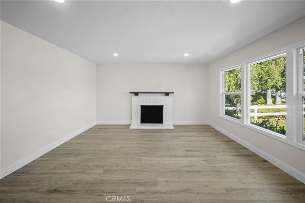 2246 E Locust Avenue