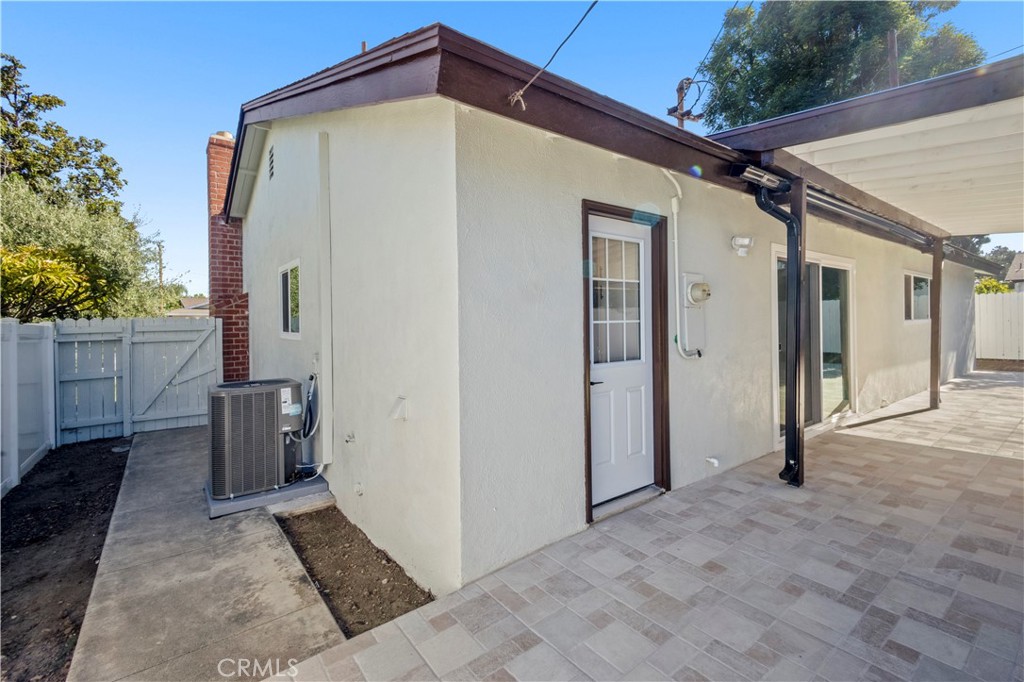 2246 E Locust Avenue