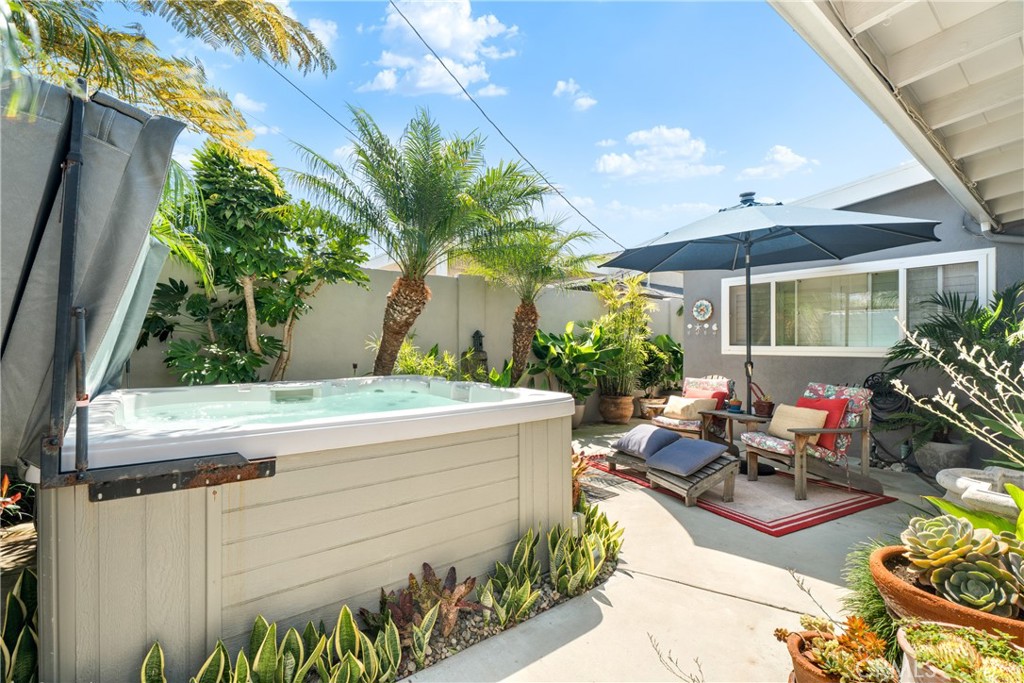 15432 Hanover Lane