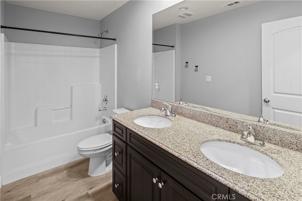 12940 Shawnee Street