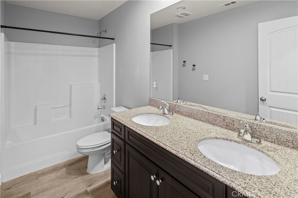 12940 Shawnee Street