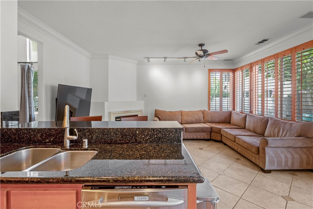 7635 Park Field Circle
