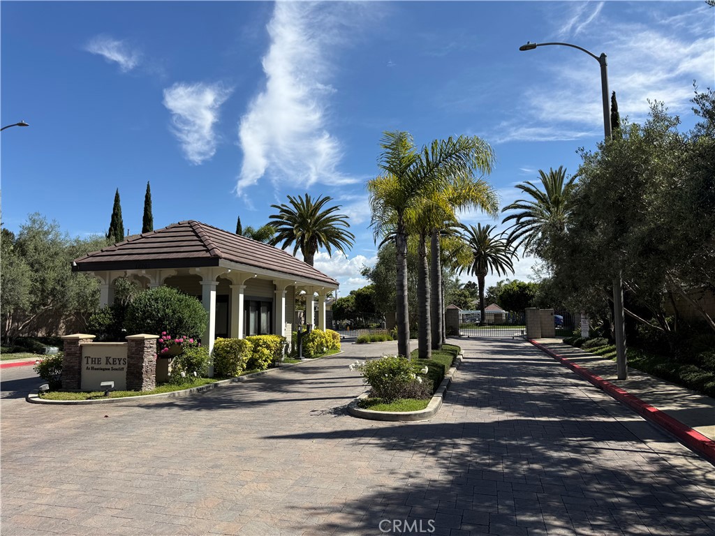 7635 Park Field Circle
