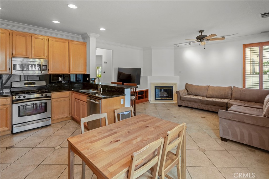 7635 Park Field Circle