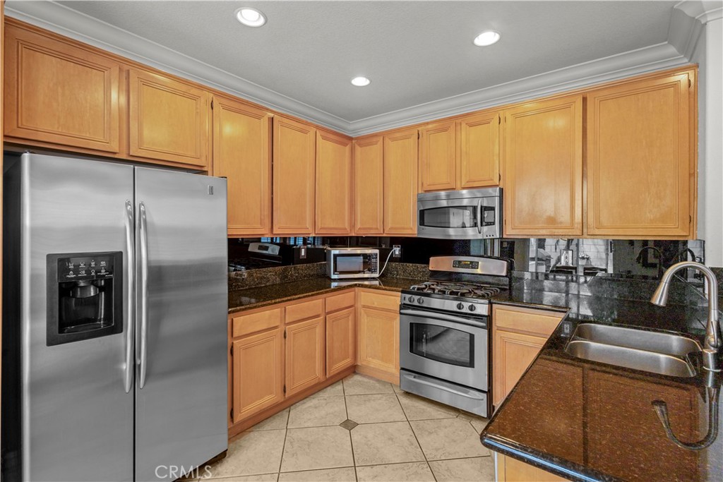 7635 Park Field Circle