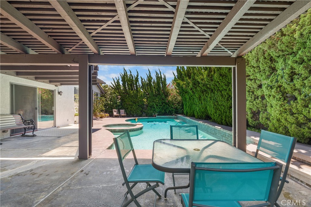 16623 Windward