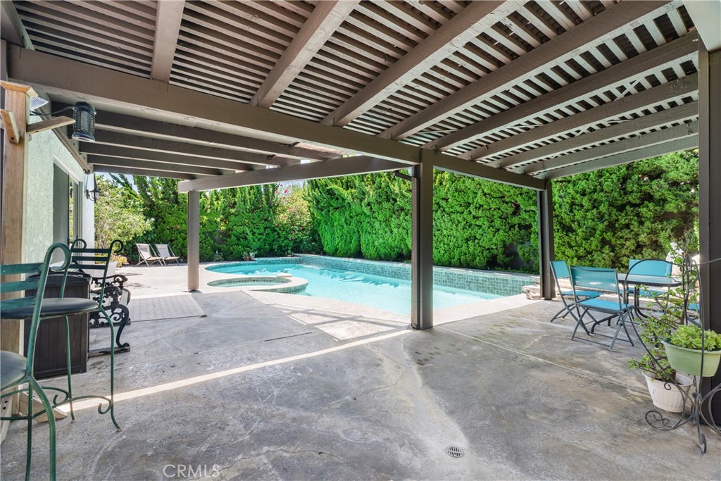 16623 Windward