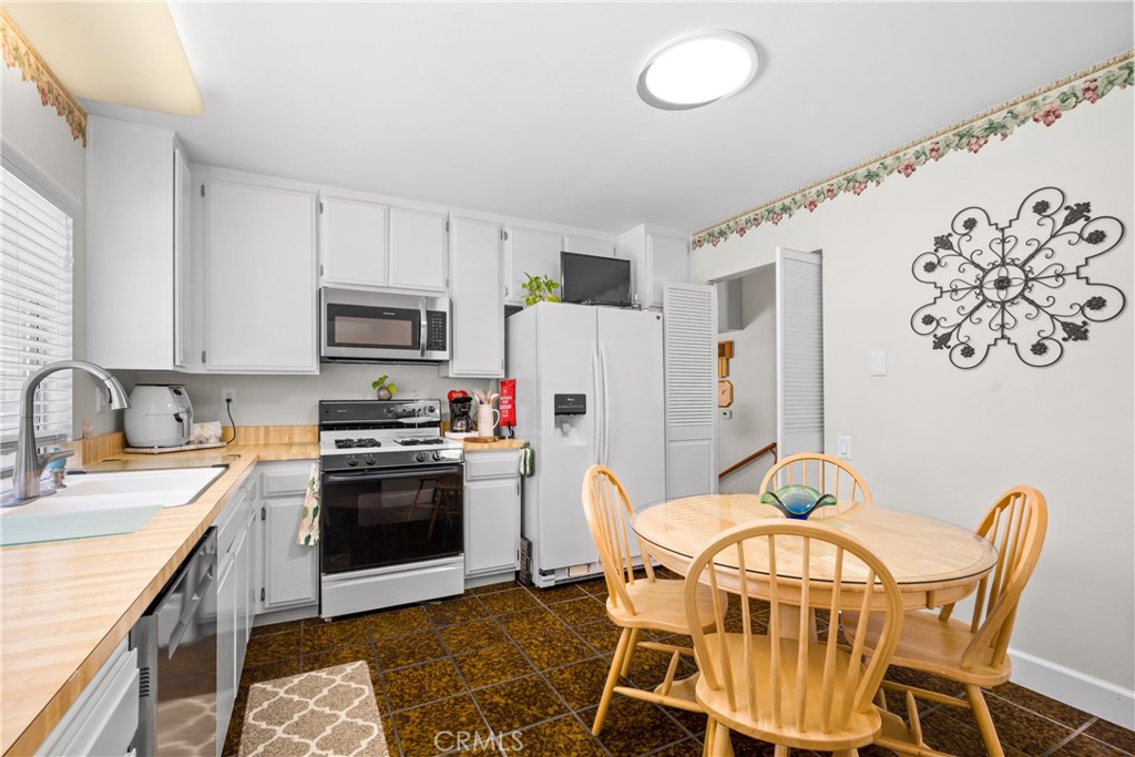 16623 Windward