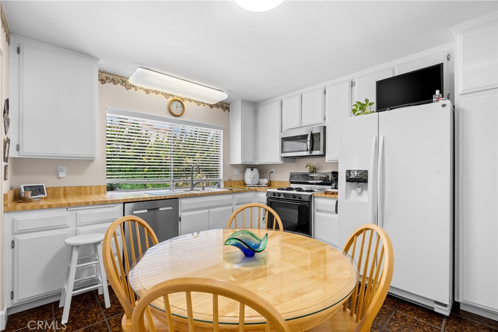 16623 Windward