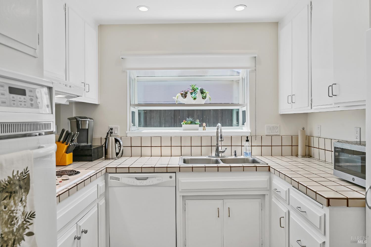 38 San Ramon Way