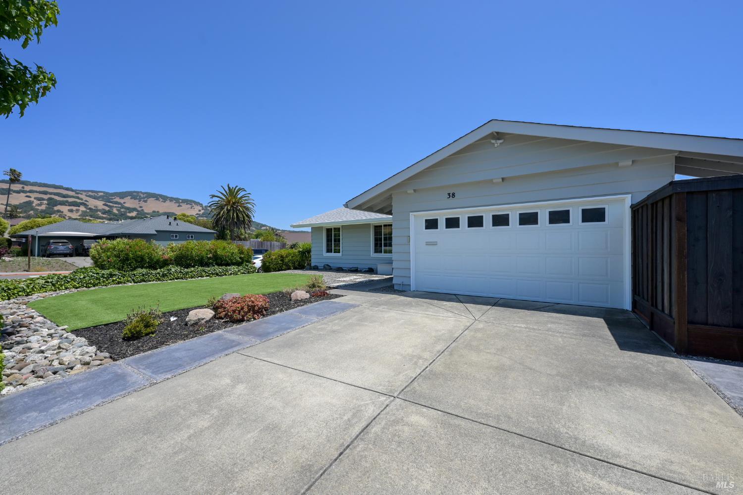 38 San Ramon Way