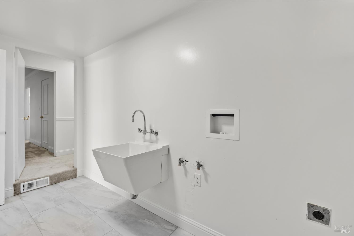 21 Washington Avenue