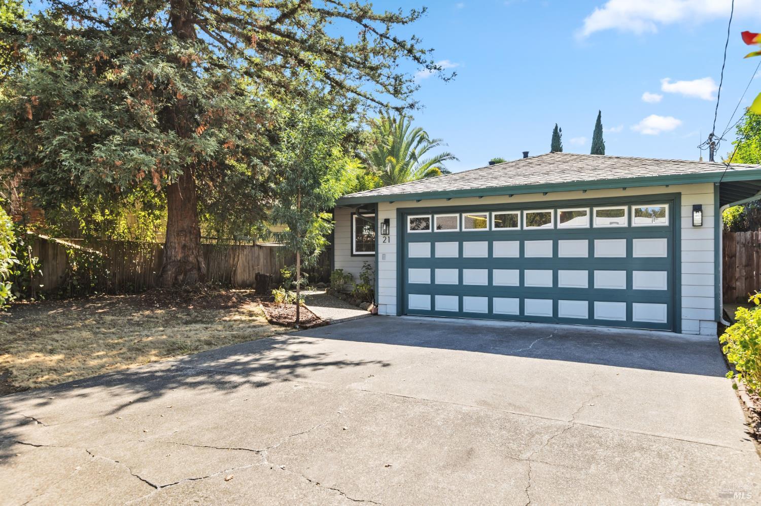 21 Washington Avenue