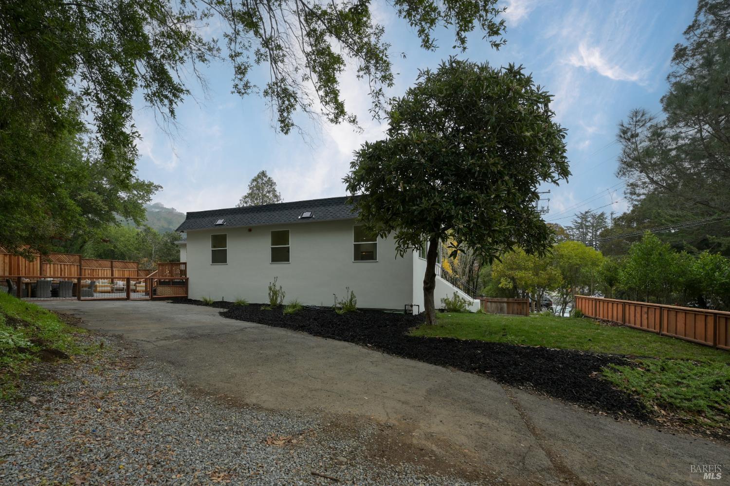 327 Butterfield Road