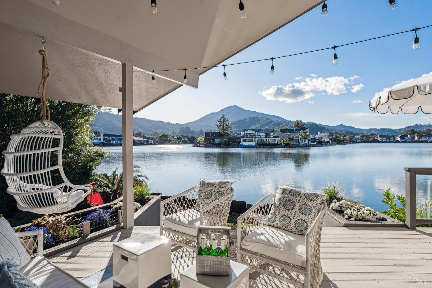 28 Corte Del Coronado